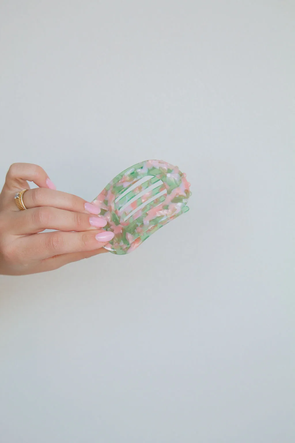Acetate Circle Cutout Flat Claw Clips Andi