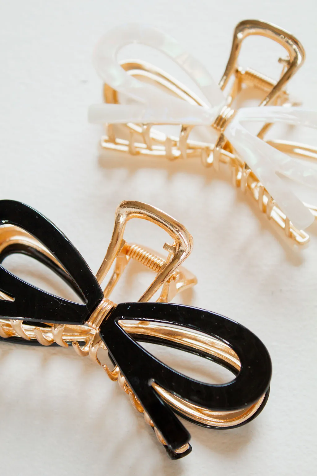 Adrienne Bow Claw Clip Andi