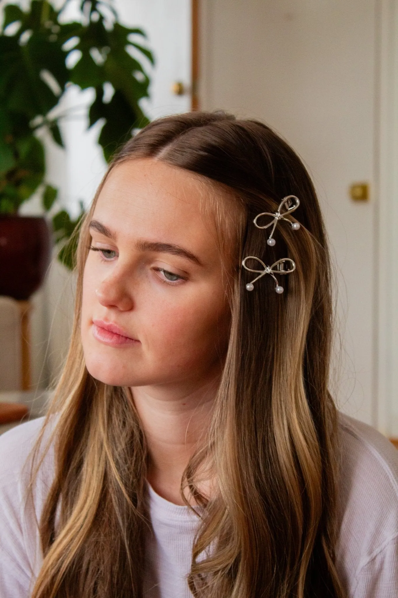 Amanda Bow Pearl Clip Andi