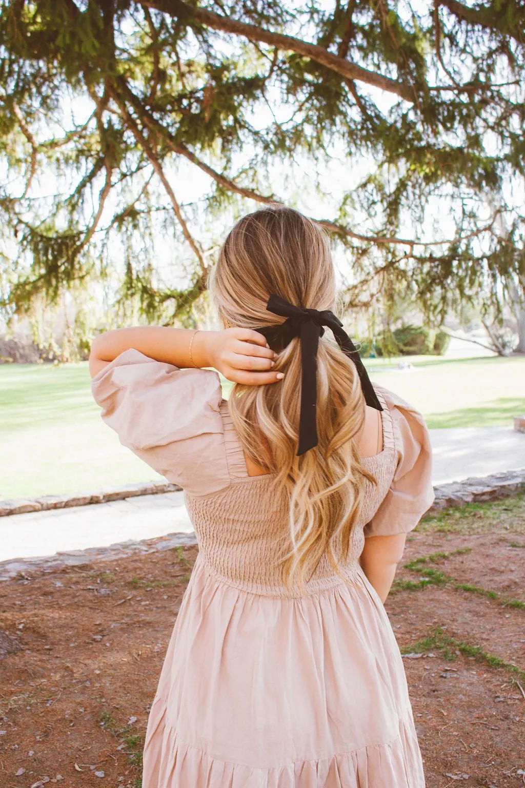 Black Long Bow Scrunchie Andi
