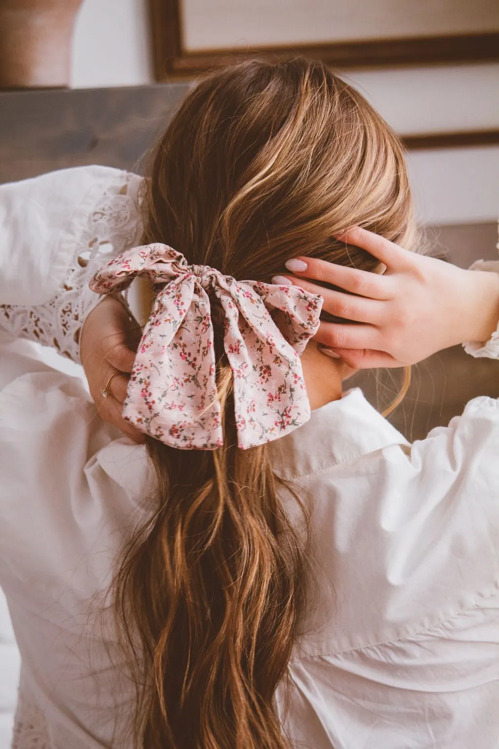 Bouquet Long Bow Scrunchie Andi