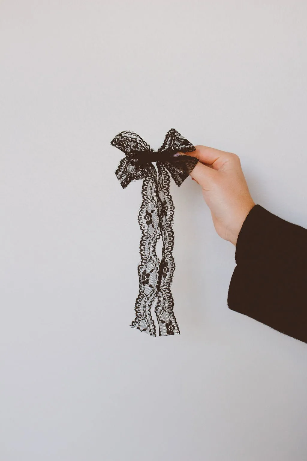Callie Lace Bow Clip Andi
