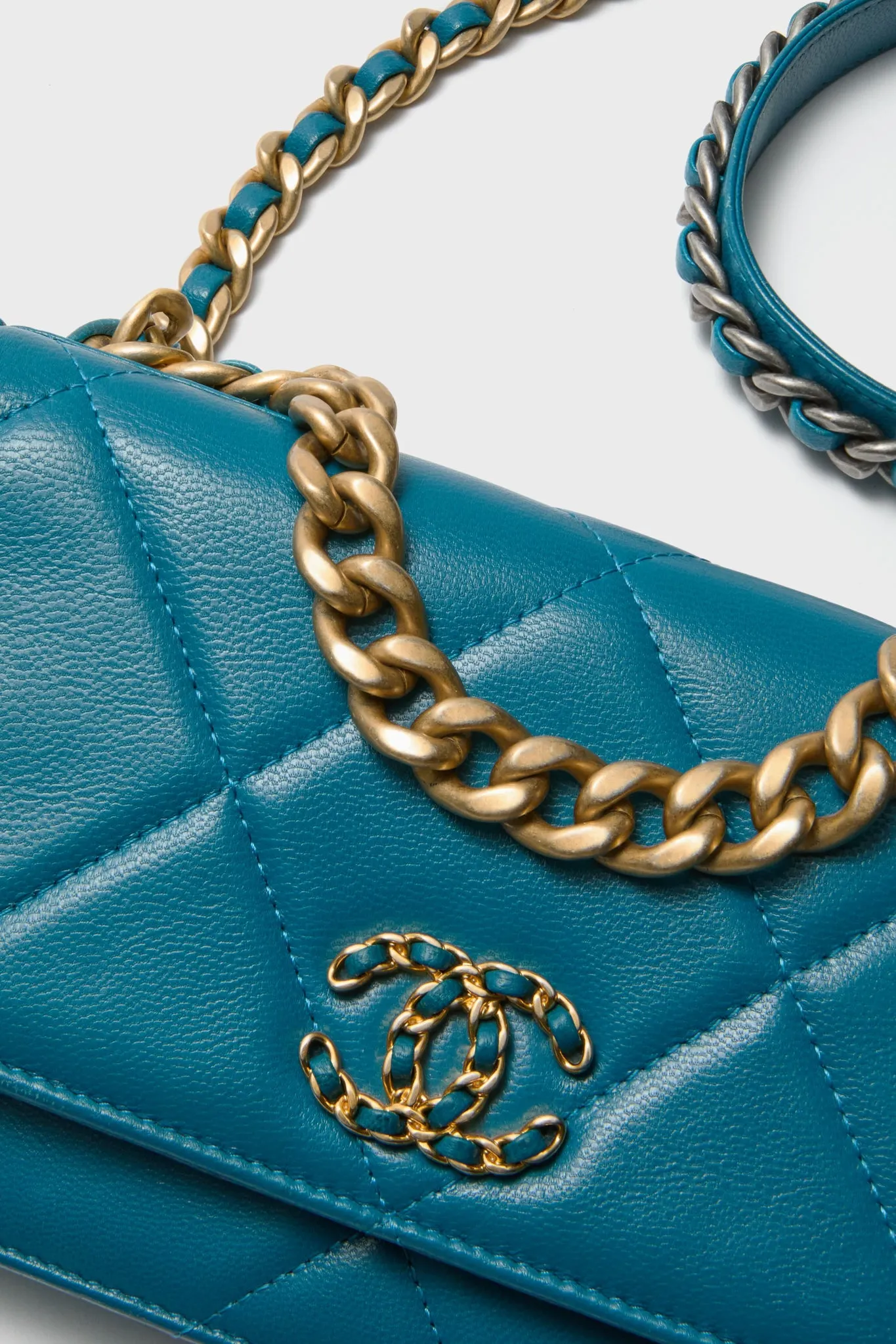 CHANEL Quilted Goatskin Wallet On Chain