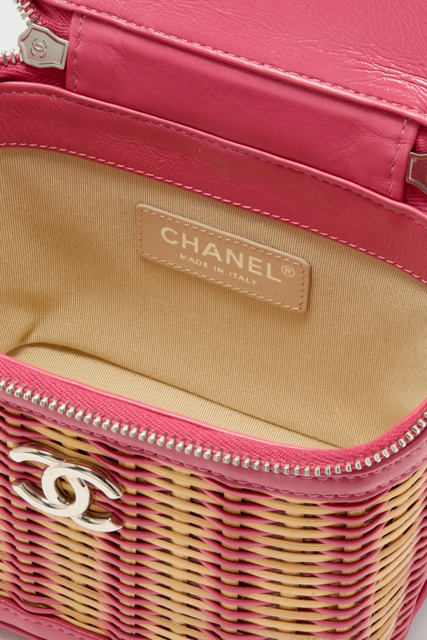 CHANEL Rattan Take Away Vanity Case