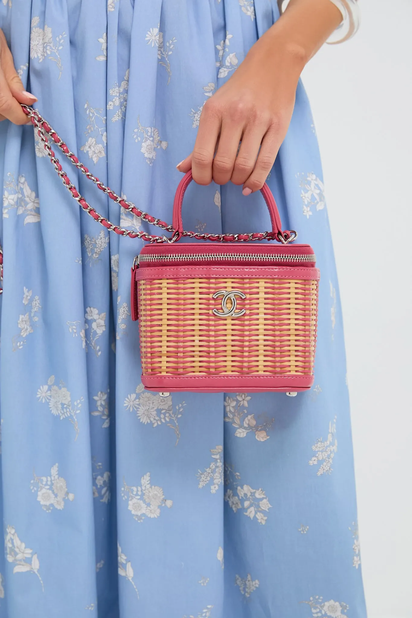 CHANEL Rattan Take Away Vanity Case