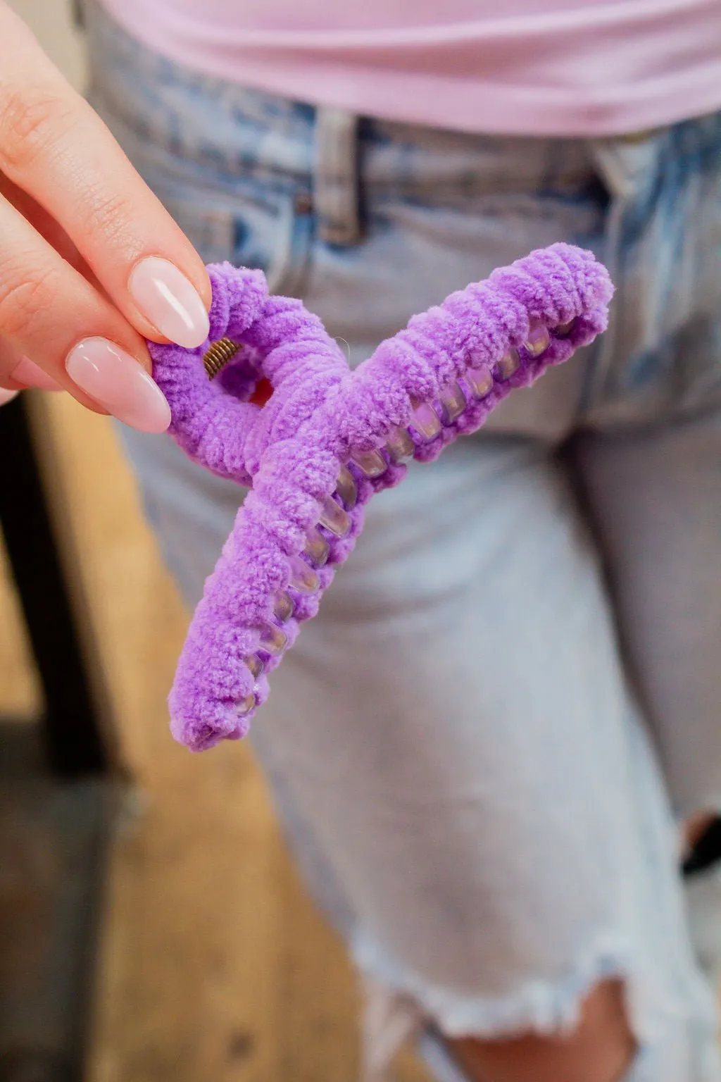Chenille Loop Claw Clip Andi