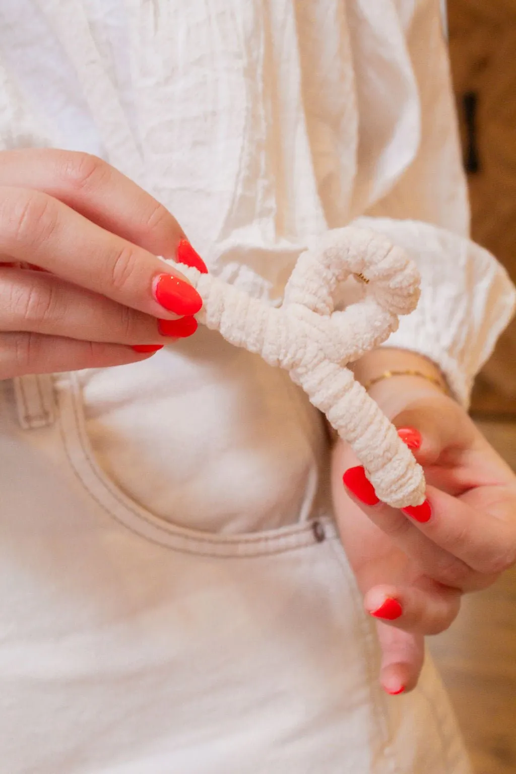 Chenille Loop Claw Clip Andi
