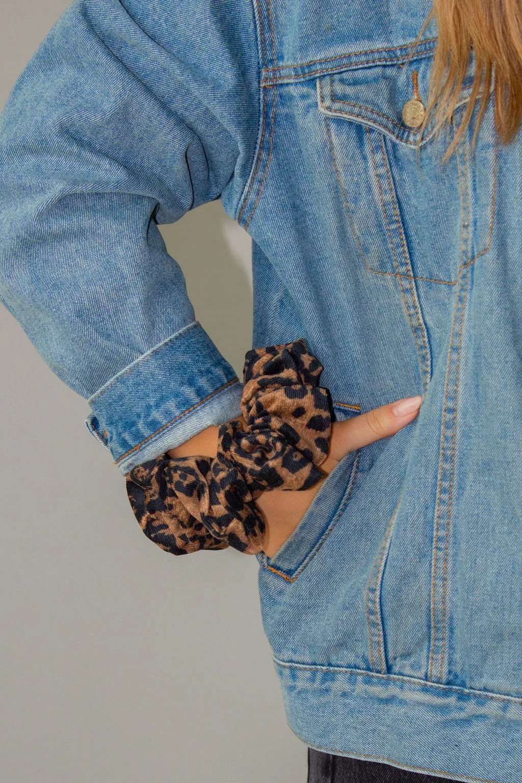 Chunky Cheetah Jumbo Scrunchie Andi