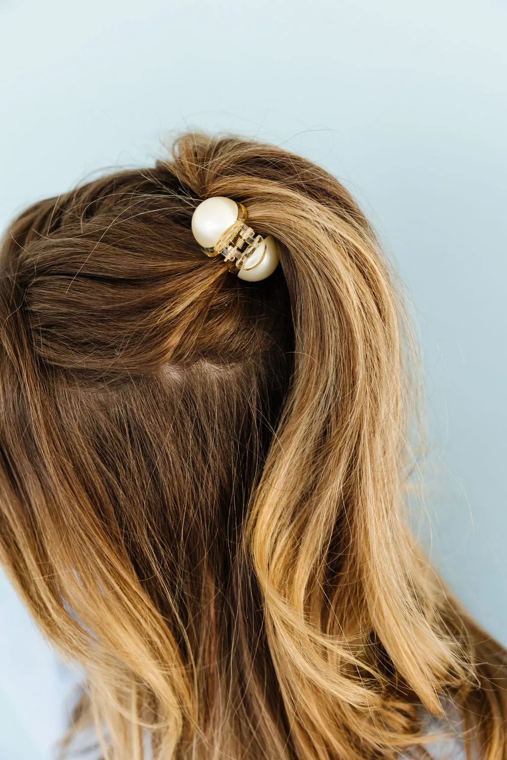 Chunky Pearl Claw Clip Andi