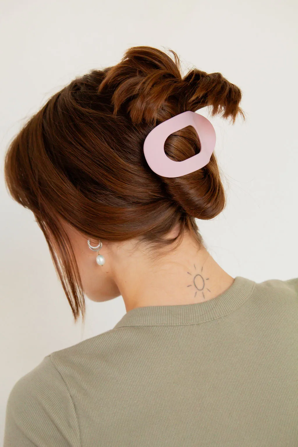 Circle Cutout Flat Claw Clip Andi