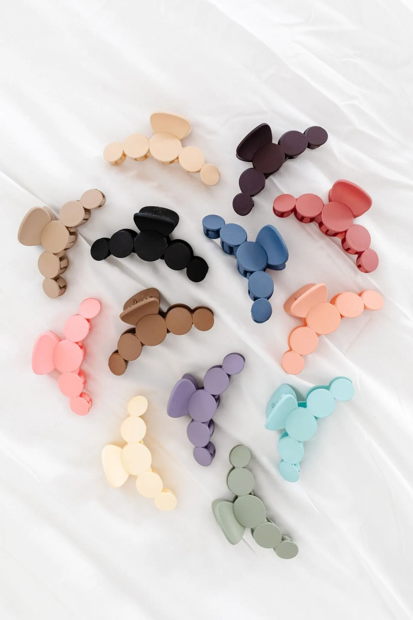 Circles Claw Clip Andi