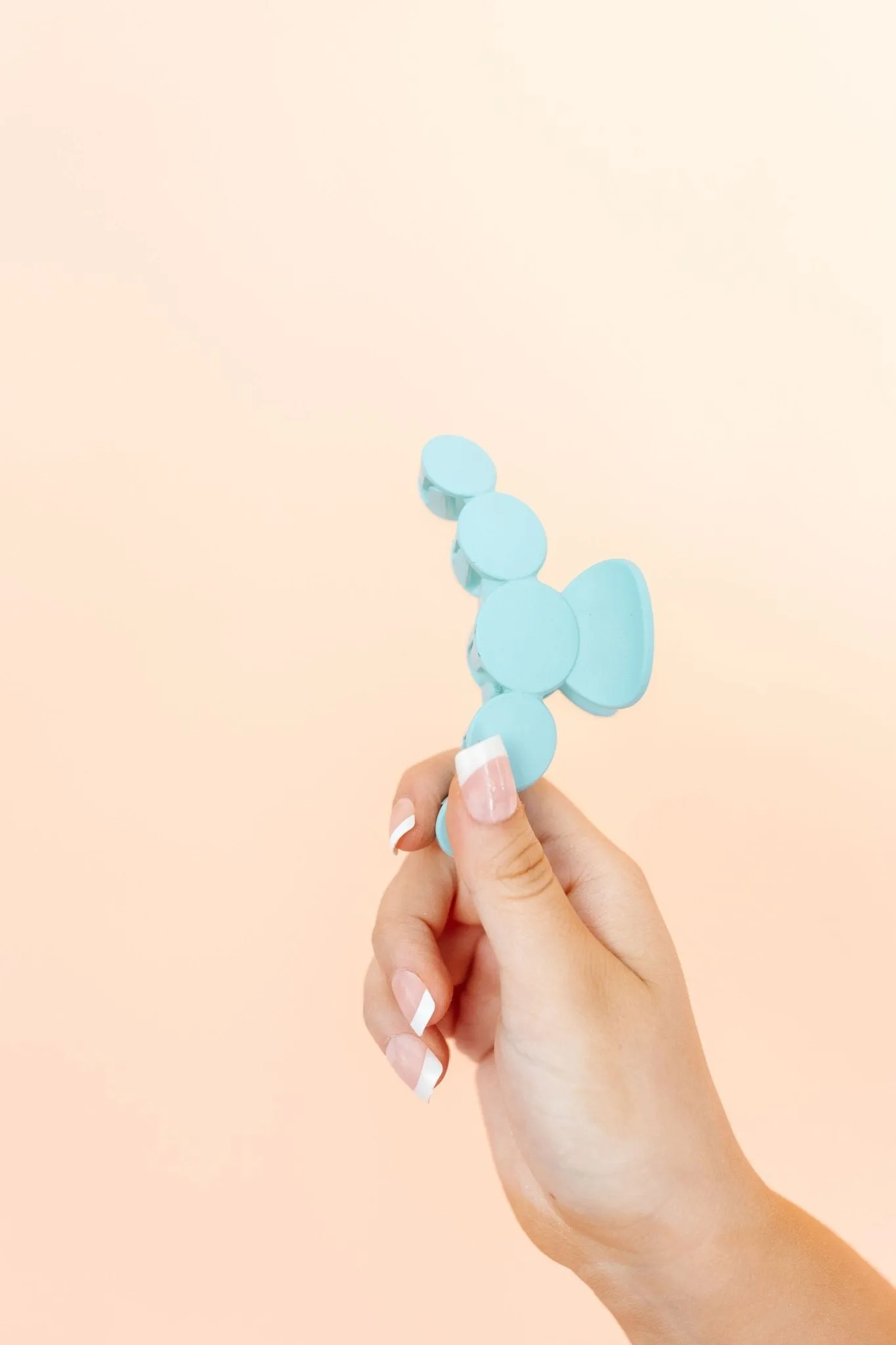 Circles Claw Clip Andi