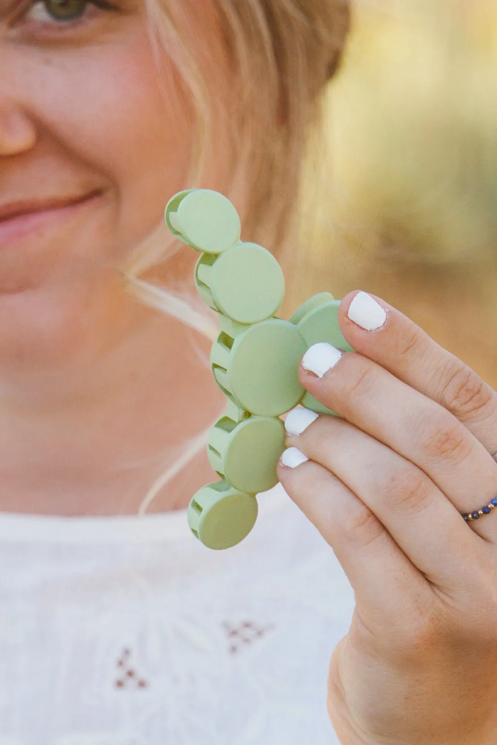 Circles Claw Clip Andi