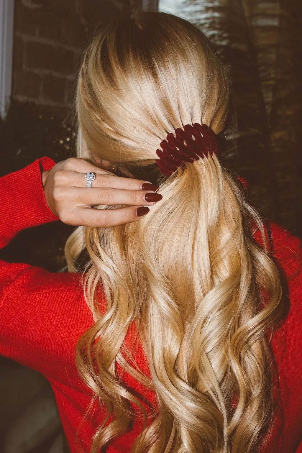 Crimson Bird Nest Expanding Hair Claw Andi