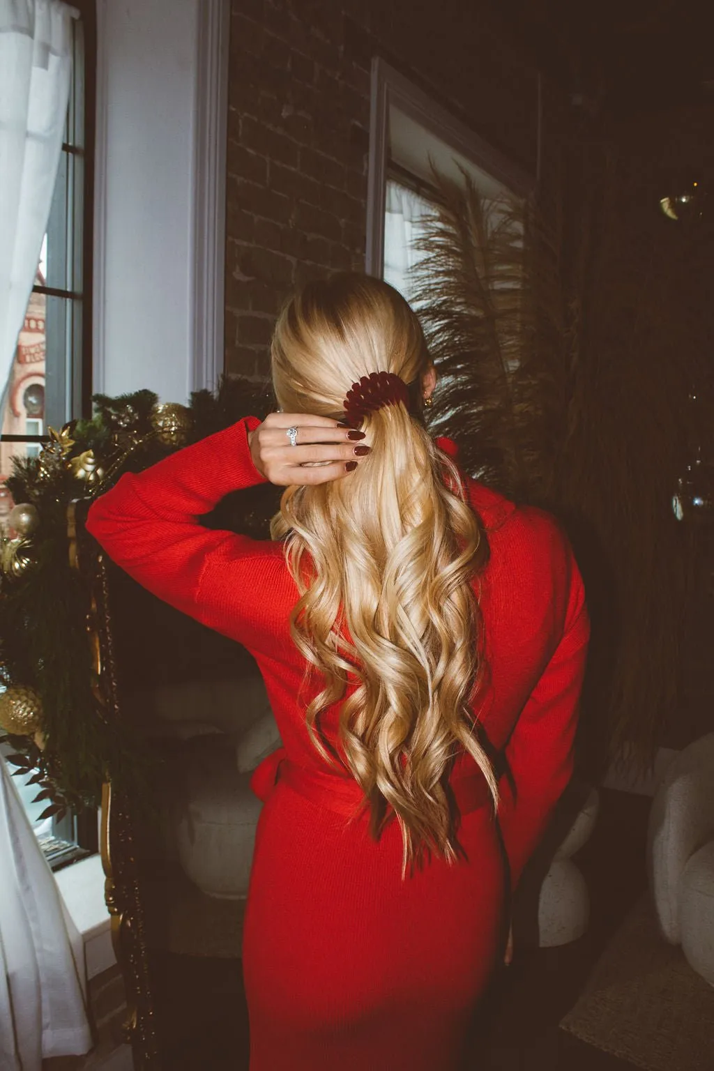 Crimson Bird Nest Expanding Hair Claw Andi