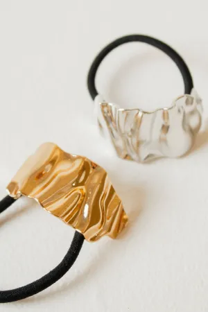 Crinkled Ponytail Cuff Andi