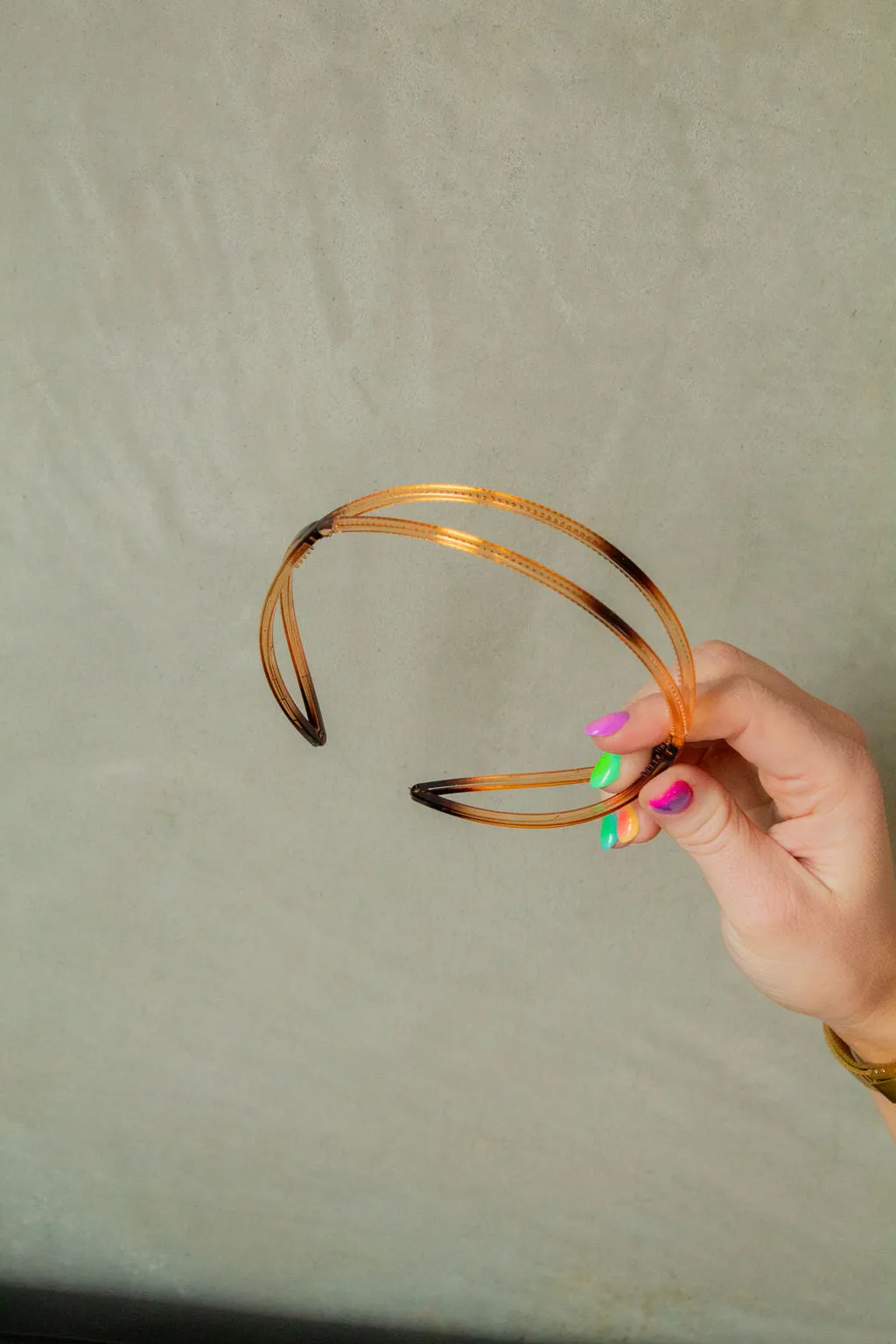 Crossed Loop Headband Andi