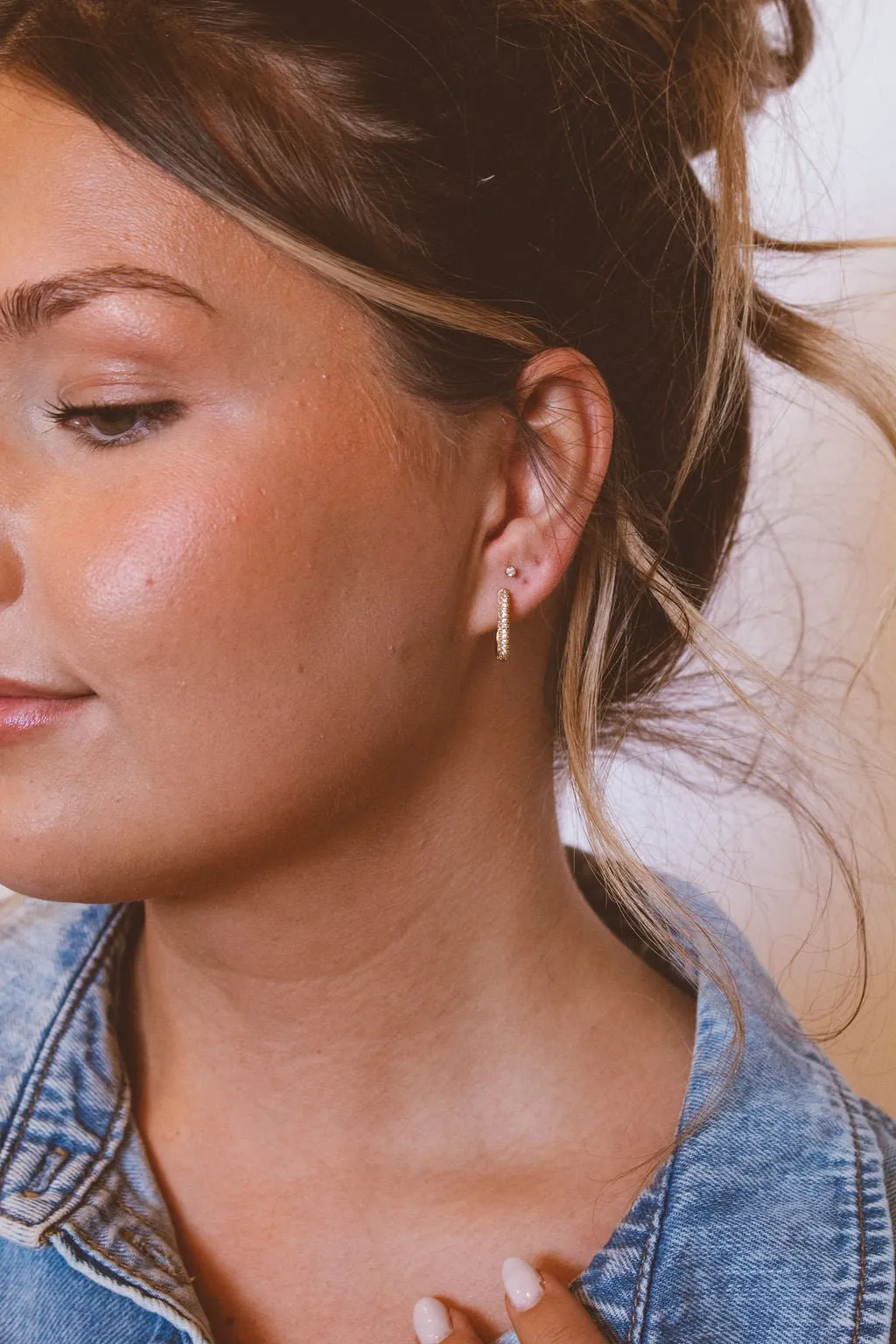 Crystal Link Hoops - Hypoallergenic Andi
