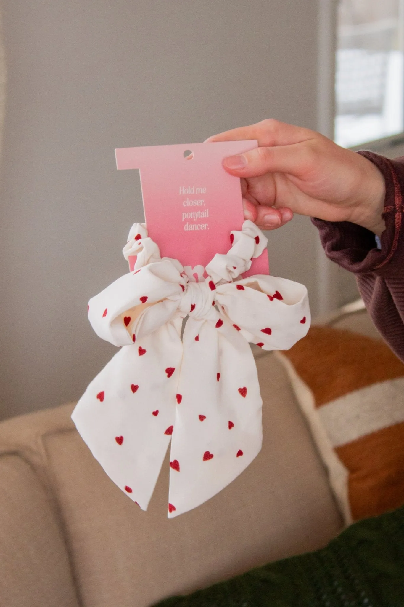 Cupid's Bow Scrunchie Andi