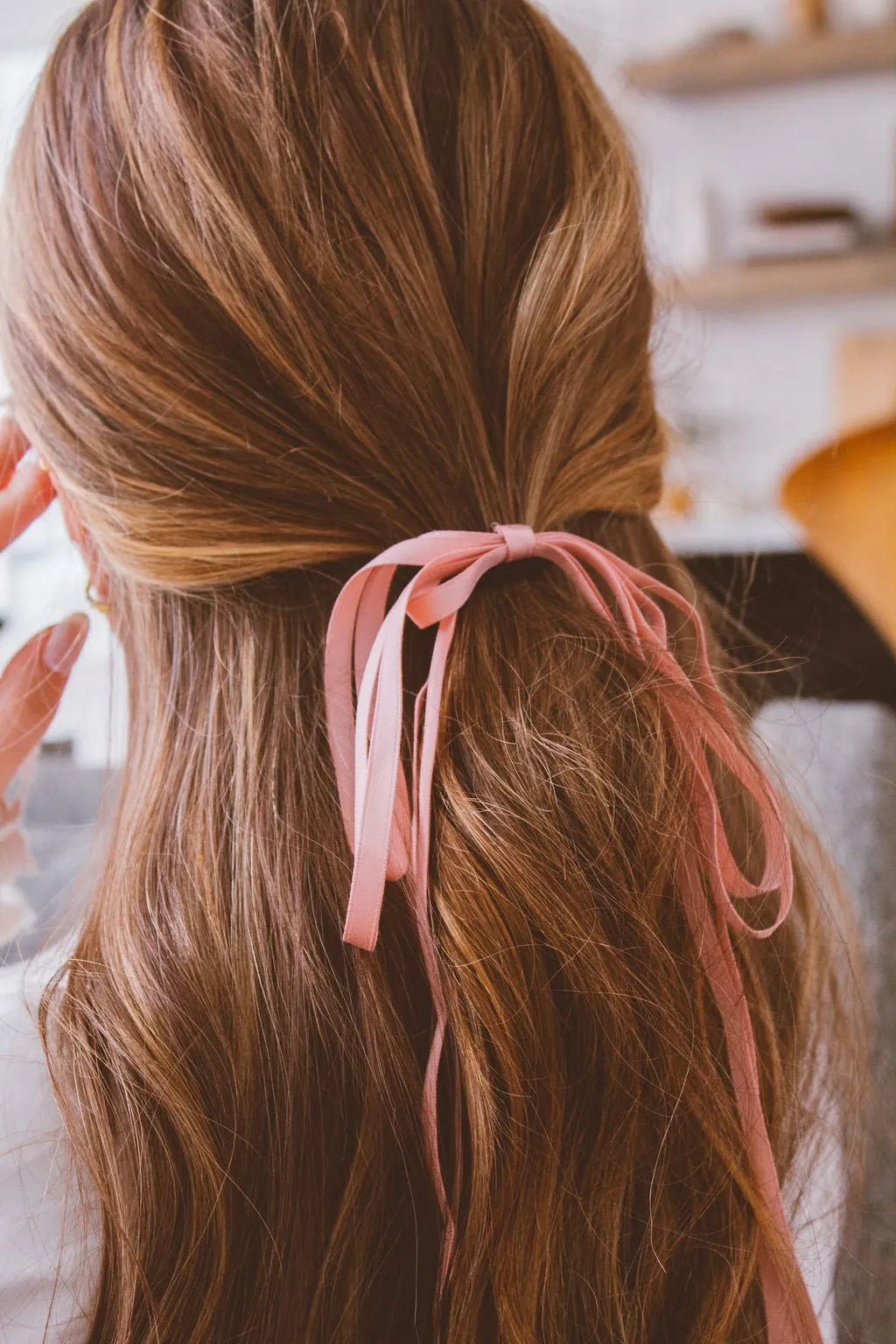 Dainty Ribbon Ponytail Andi