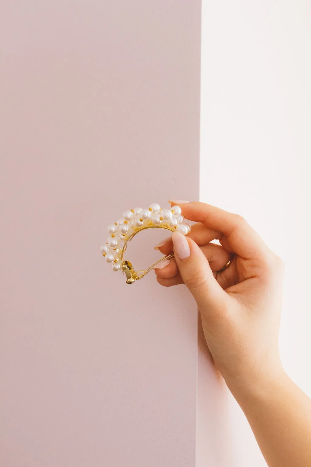 Dorothy Pearl Ponytail Clip Andi