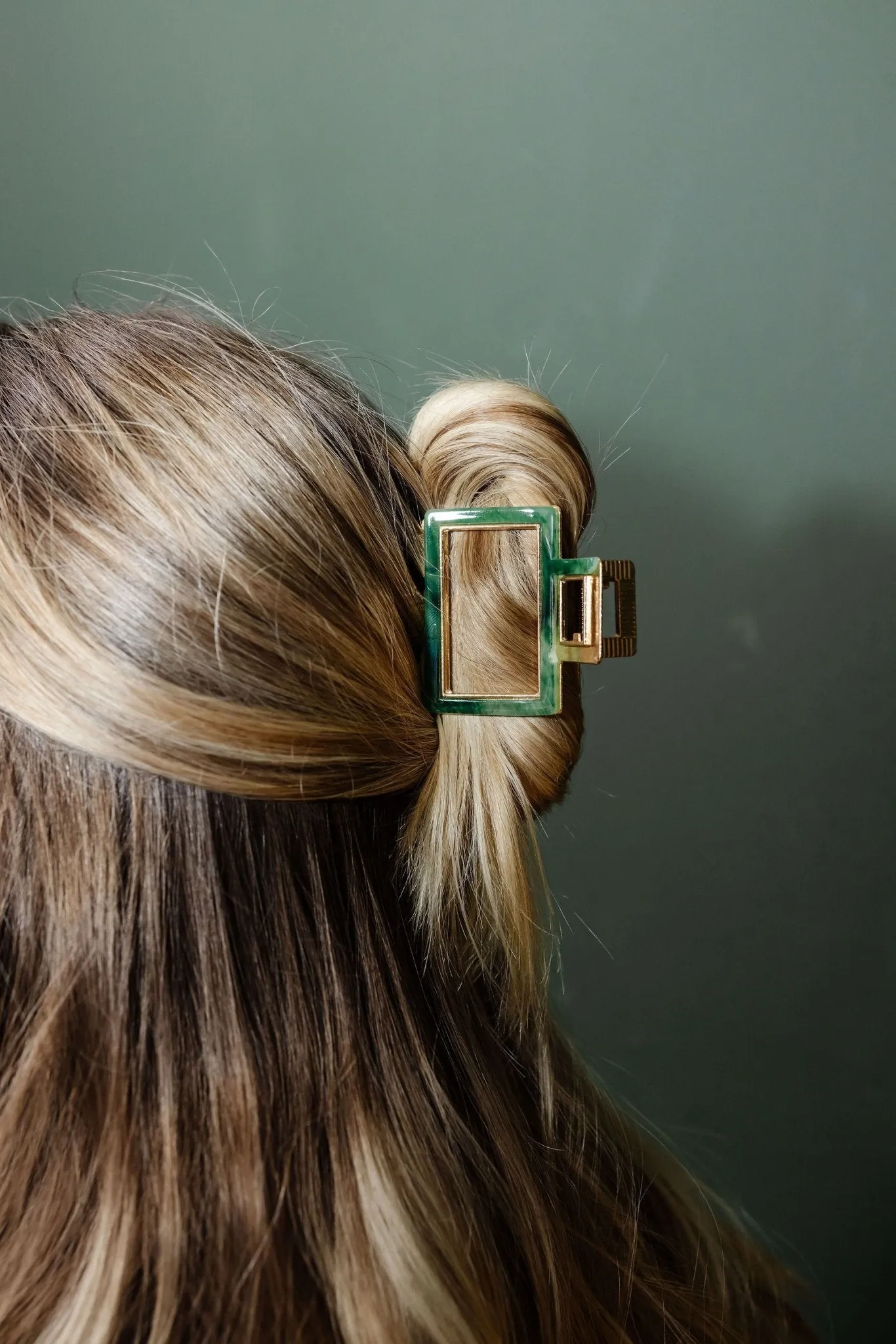 Fir   Gold Claw Clip Andi