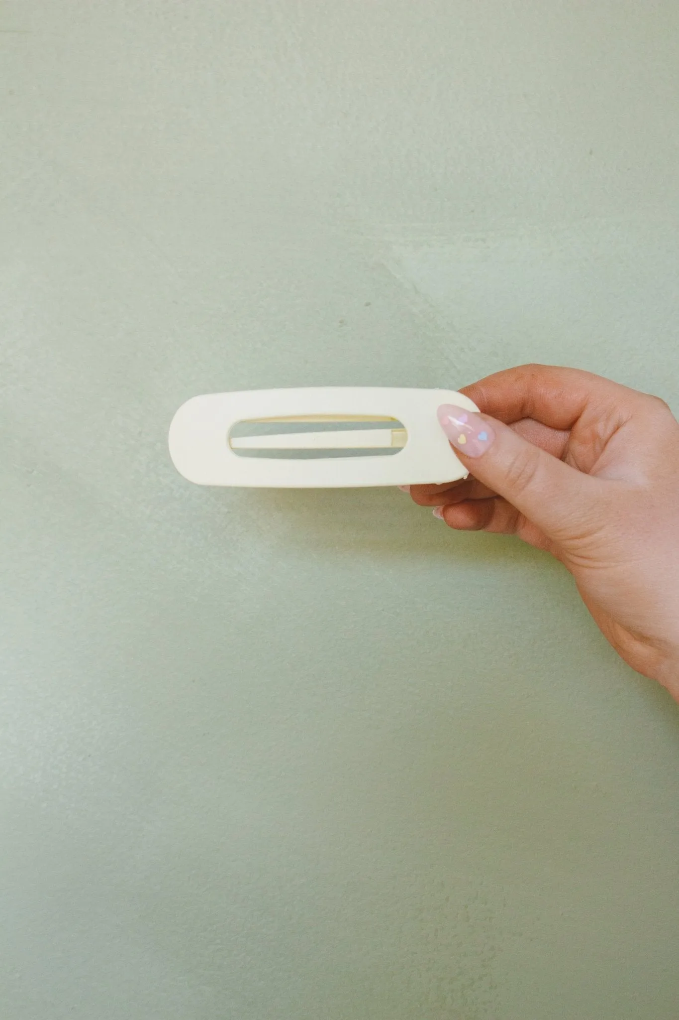 Flat Matte Claw Clip Andi