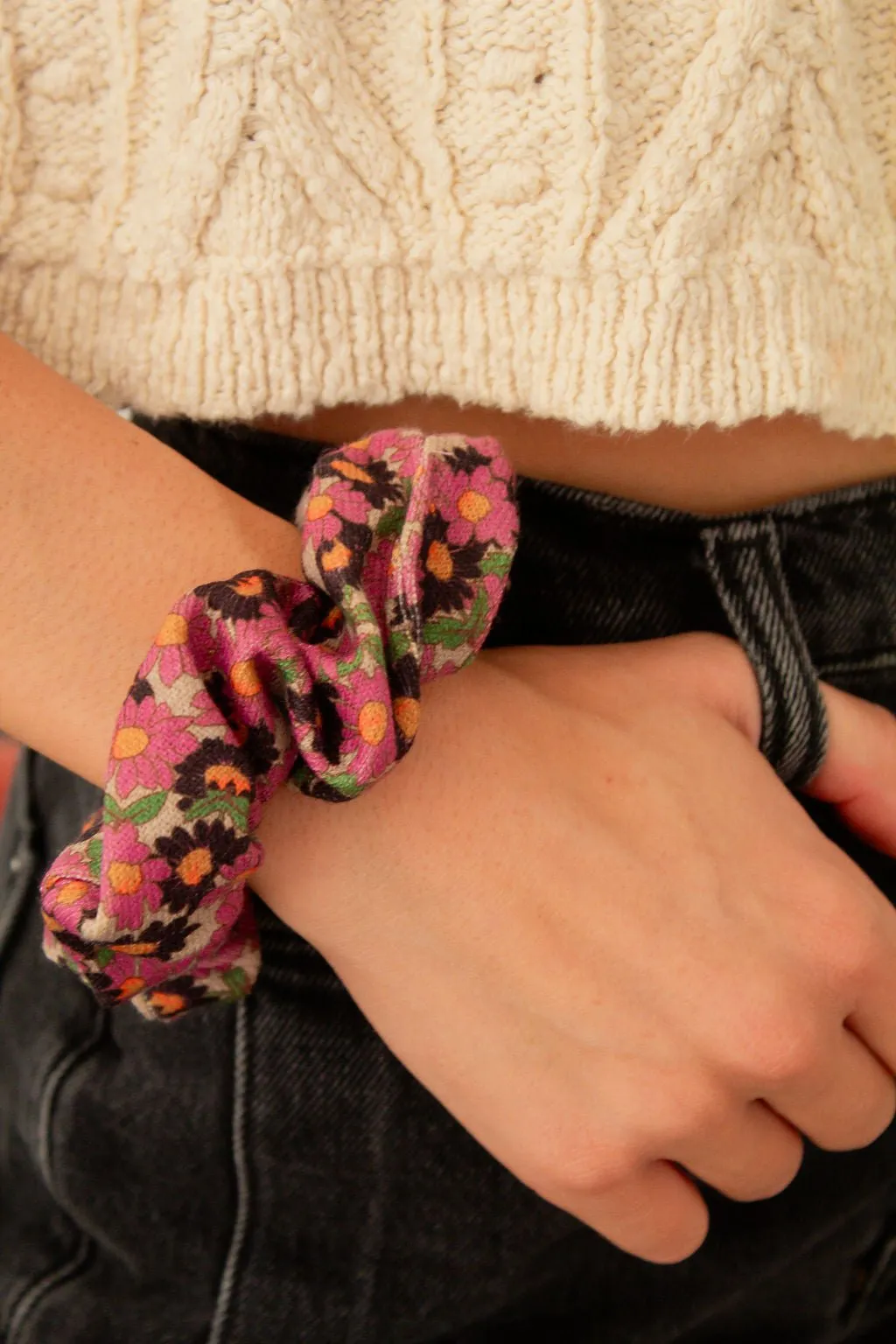 Frightful Floral Oversized Scrunchie Andi