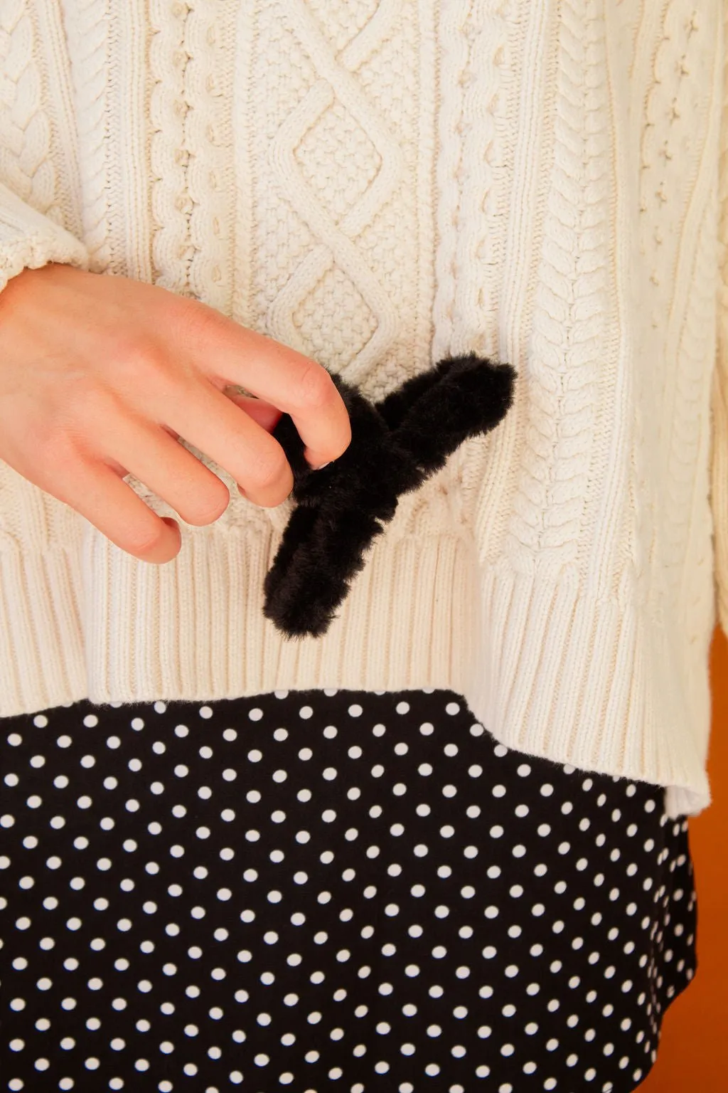 Furry Claw Clip Andi