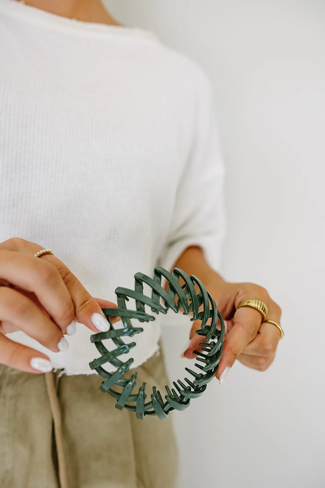 Glossy Bird Nest Expanding Hair Claw Andi