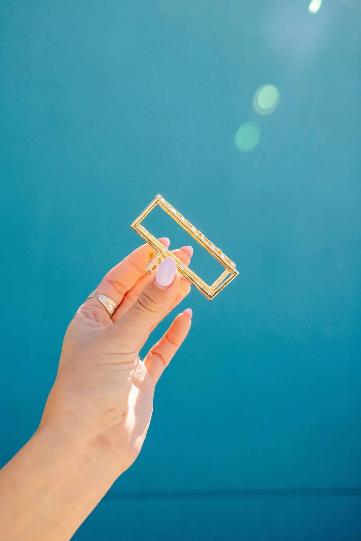 Gold Claw Clip Andi