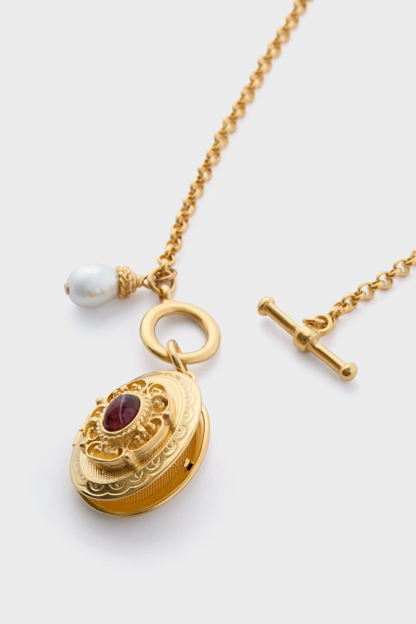 Gold Salvador Necklace