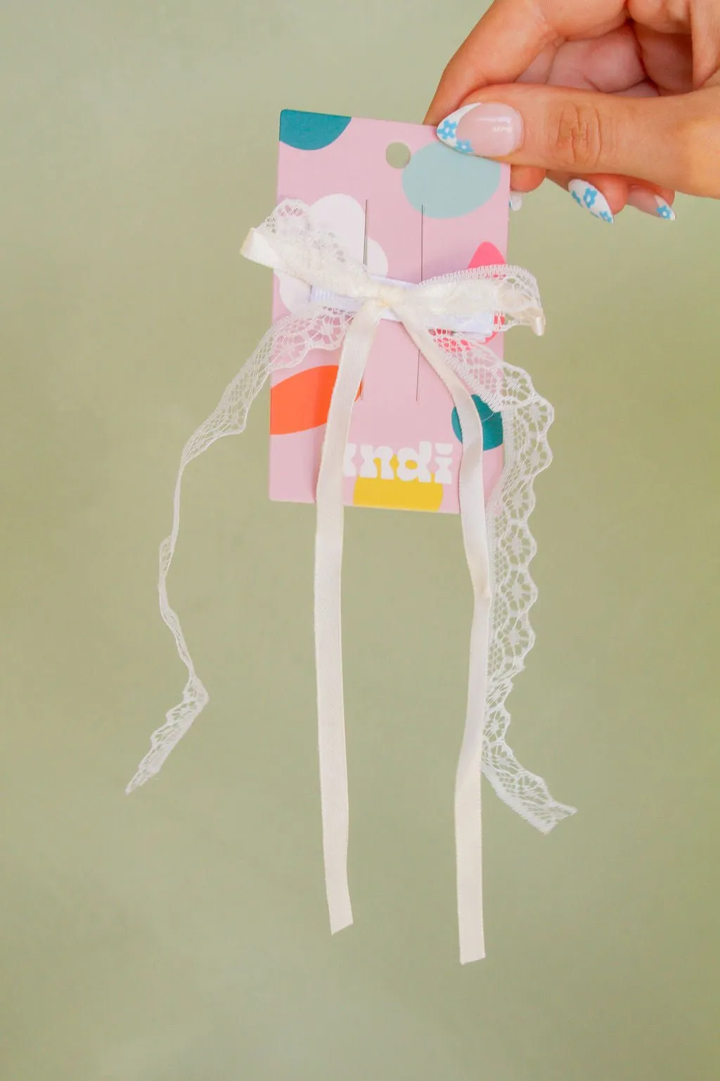 Gretta Bow Clip Andi