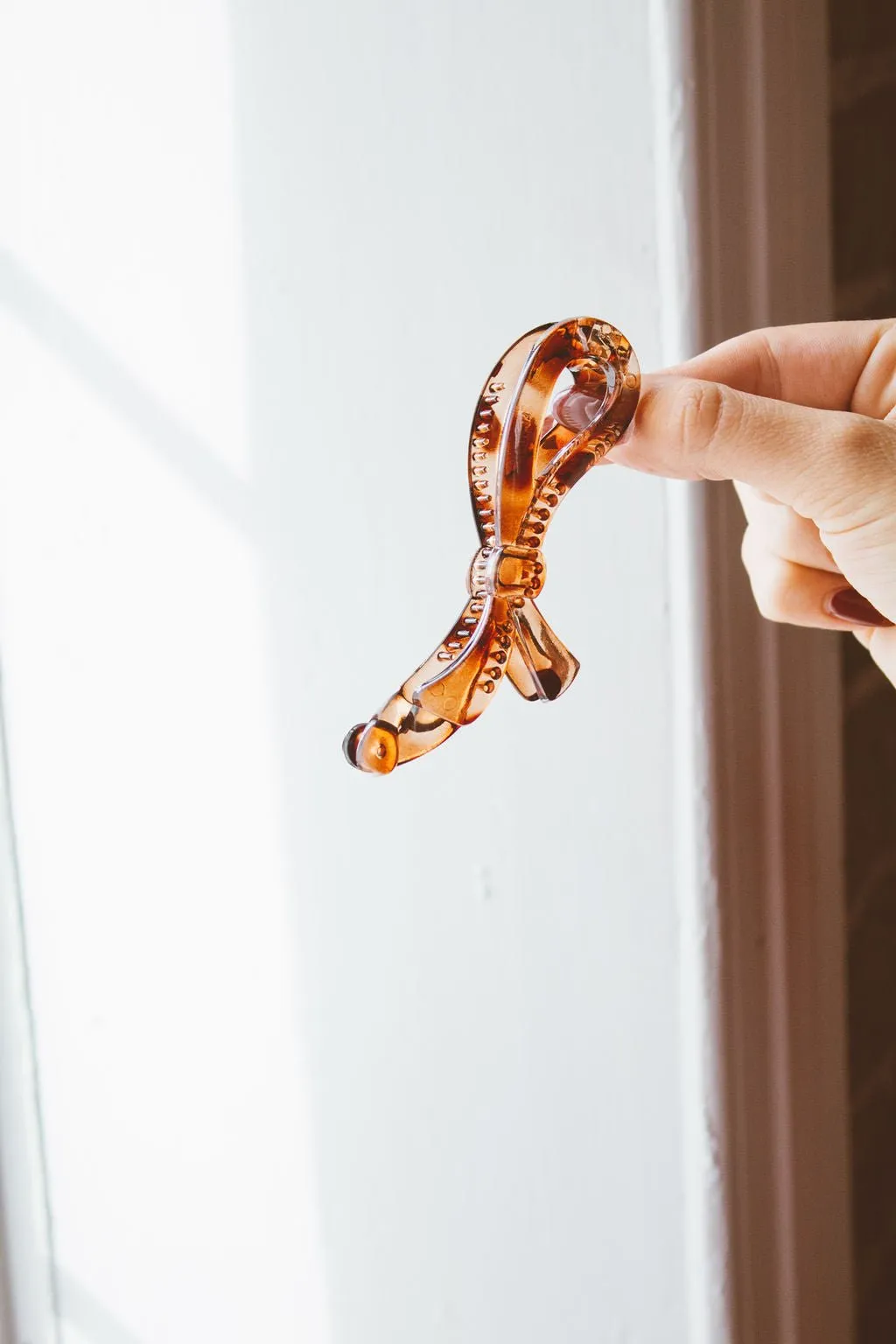 Half Bow Banana Claw Clip Andi