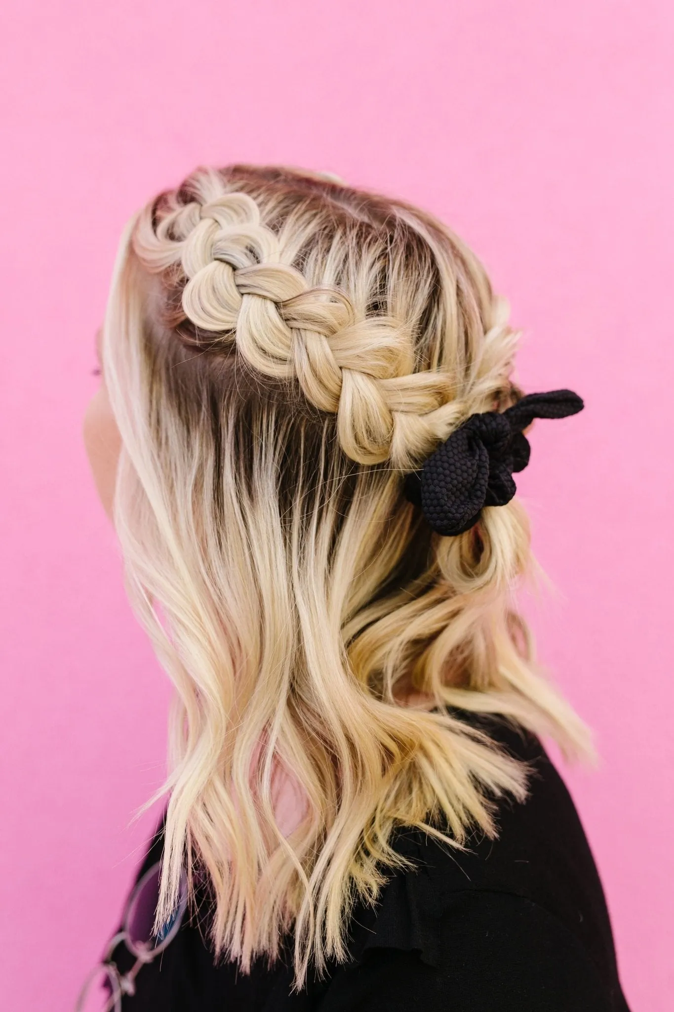 Hexagon Athletic Scrunchie in Black Andi