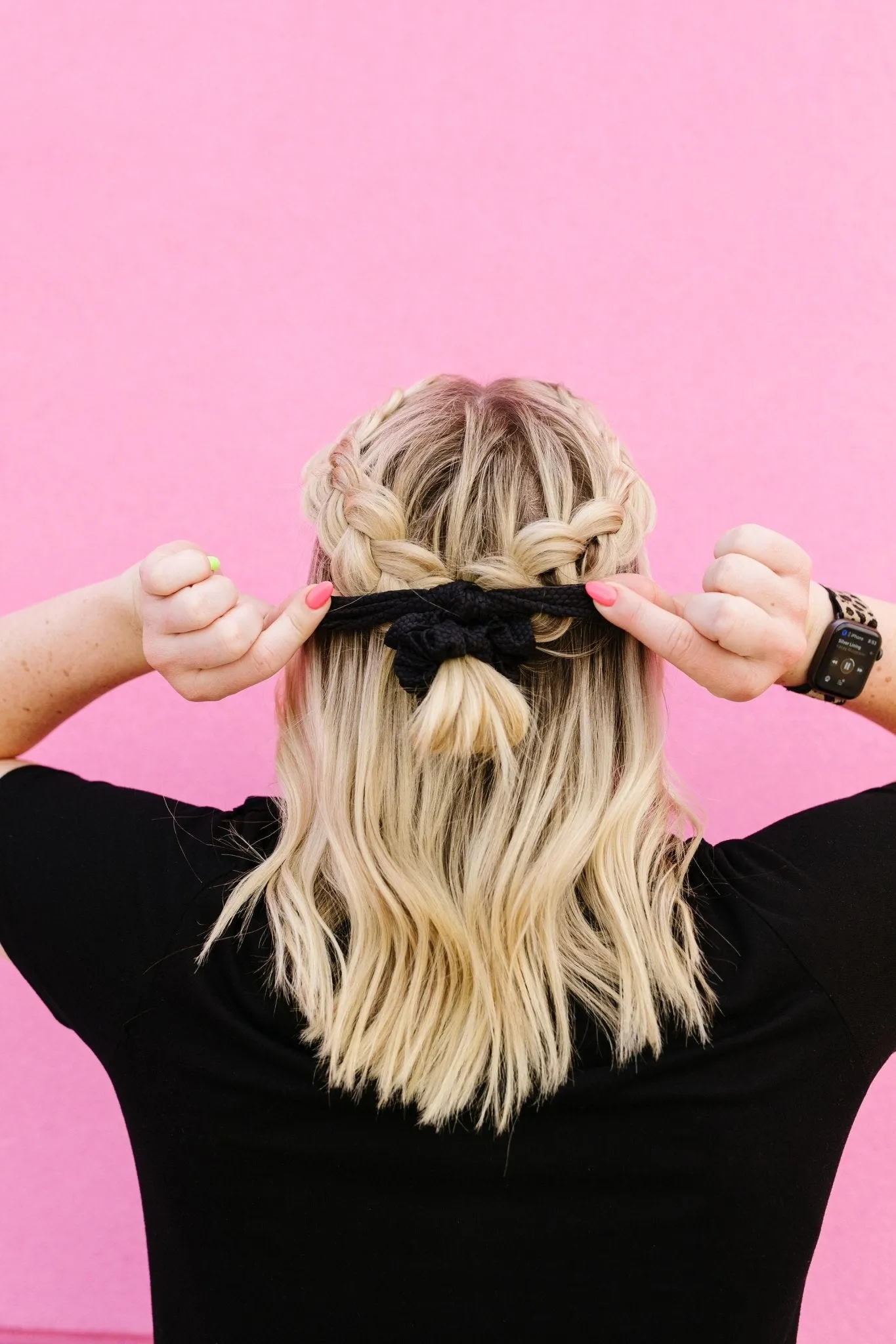 Hexagon Athletic Scrunchie in Black Andi