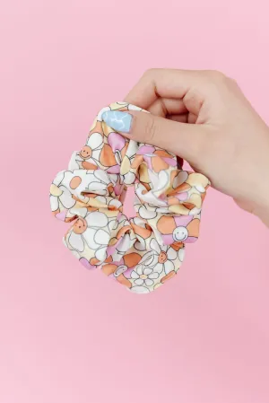 Hippie Dippie Daisies Oversized Scrunchie Andi