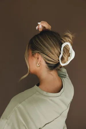 Hollow Cloud Claw Clip Andi