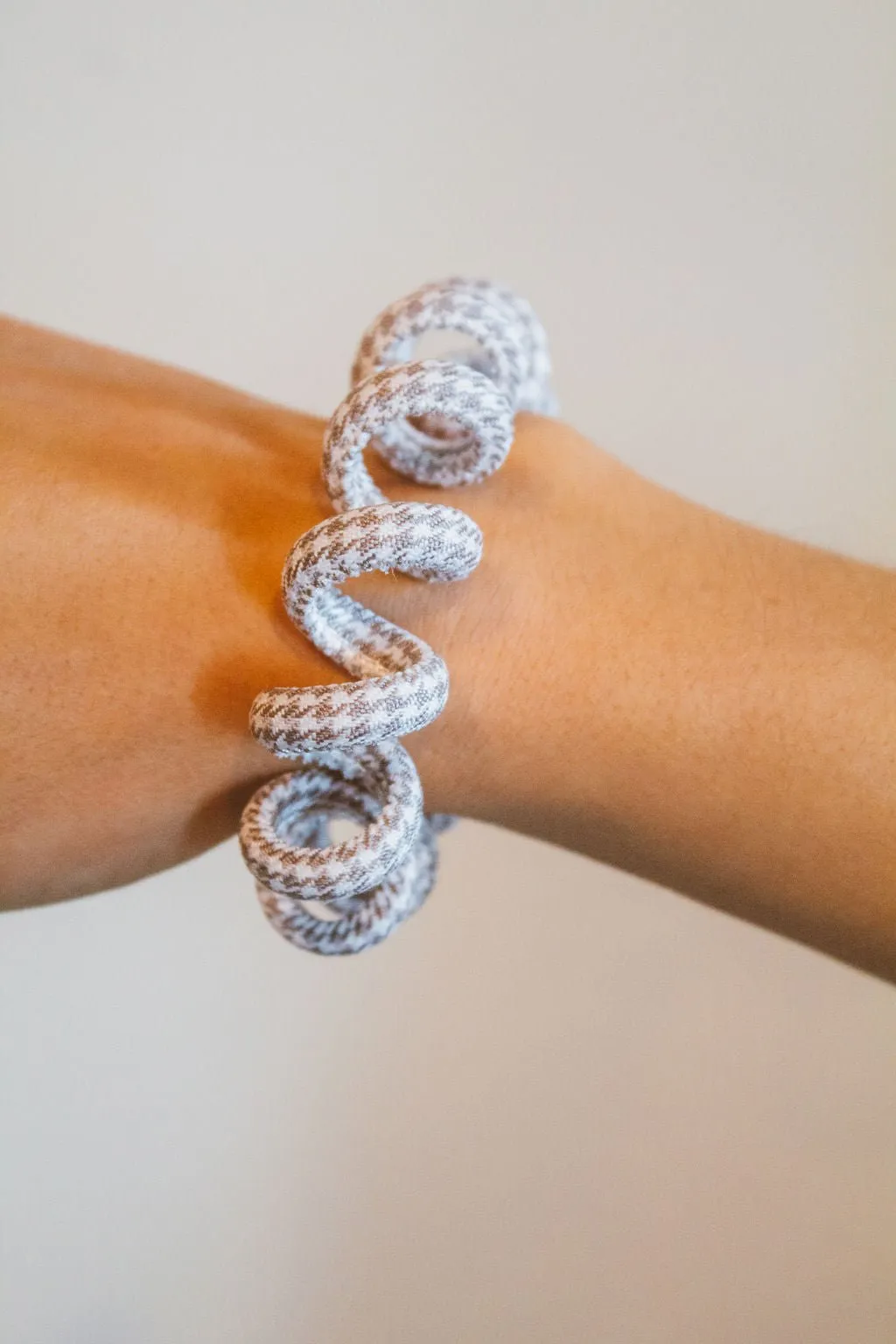 Houndstooth Cord Scrunchies Andi