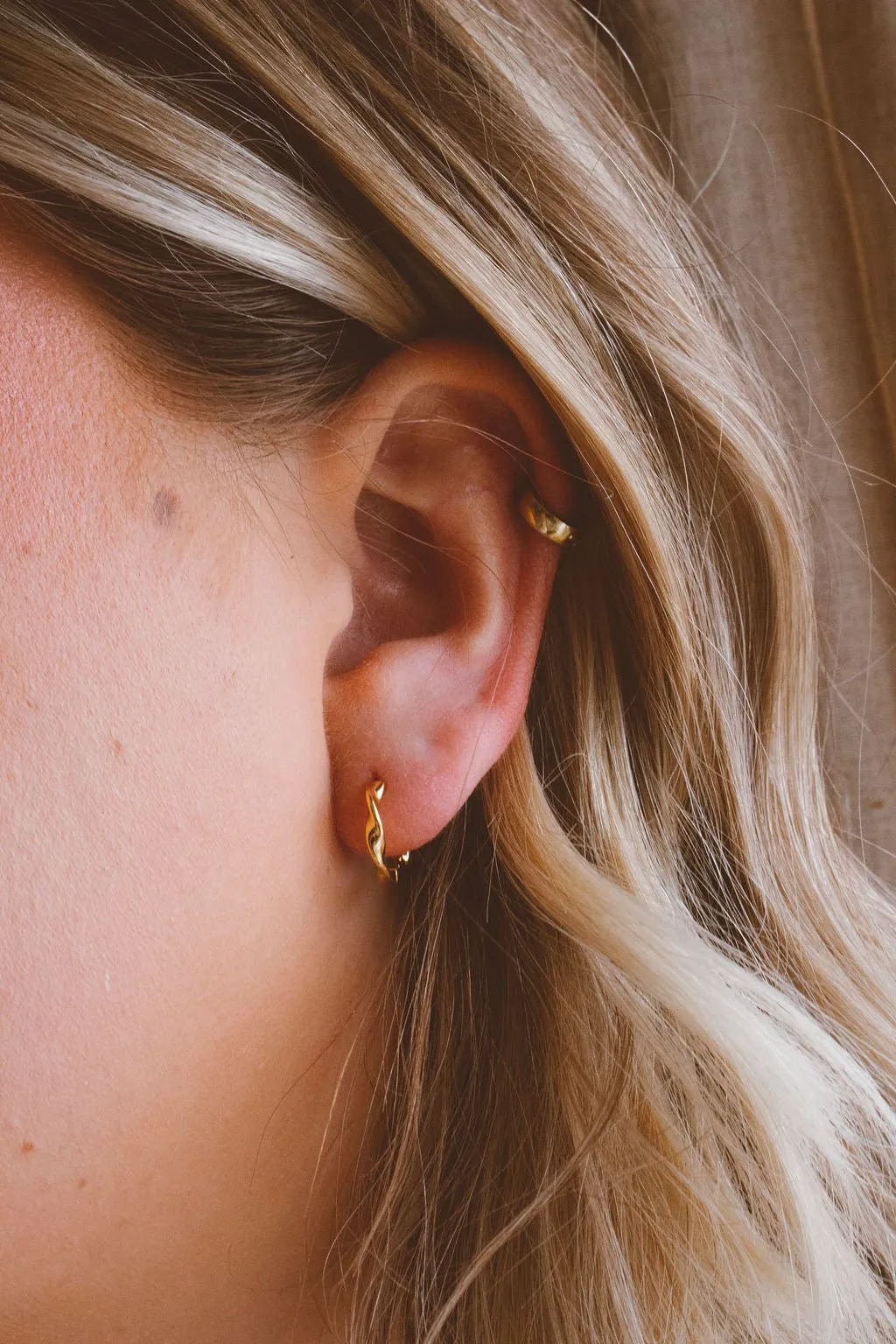 Illusion Hoops - Hypoallergenic Andi