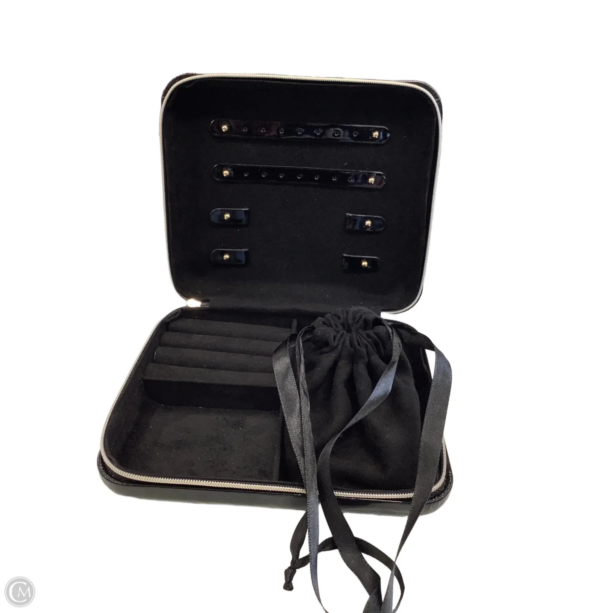 Jewelry Case By Clothes Mentor, Size: Medium