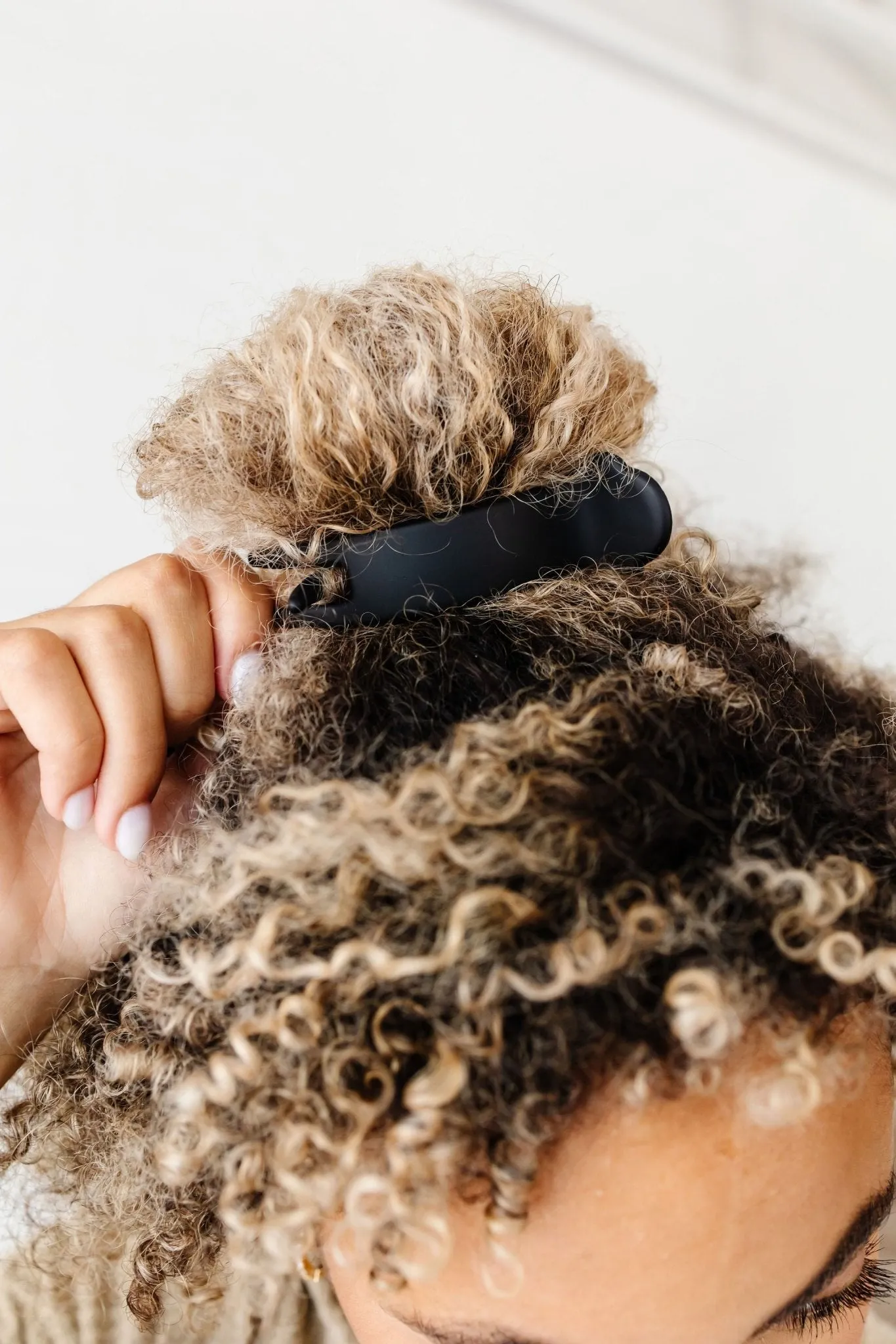 Jumbo Black Ponytail Claw Clip Andi