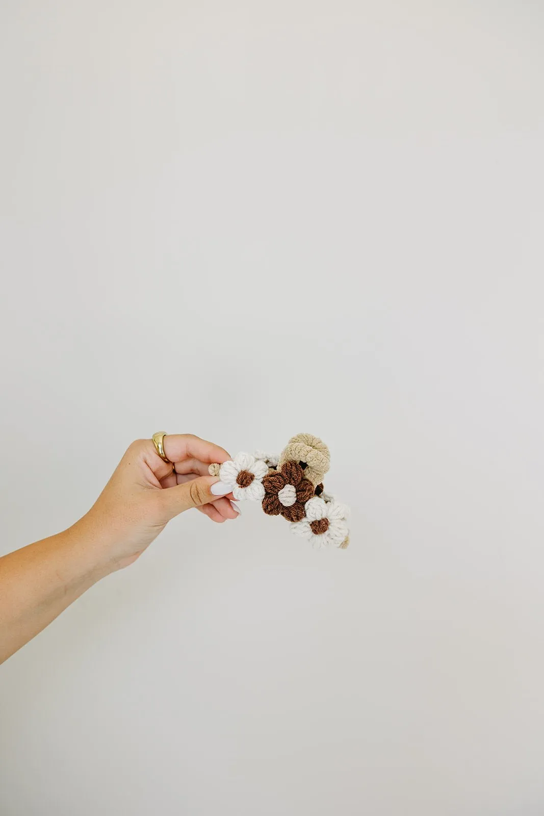 Knitted Petals Claw Clip Andi
