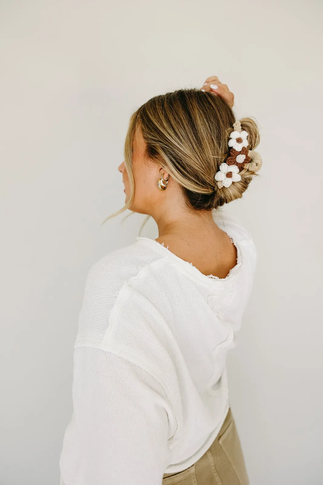 Knitted Petals Claw Clip Andi