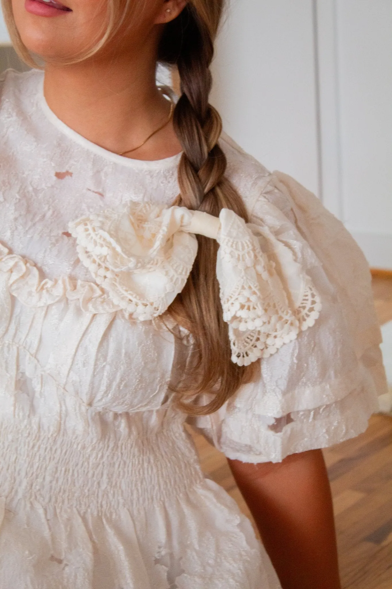 Linen Winged Bow Barrette Andi