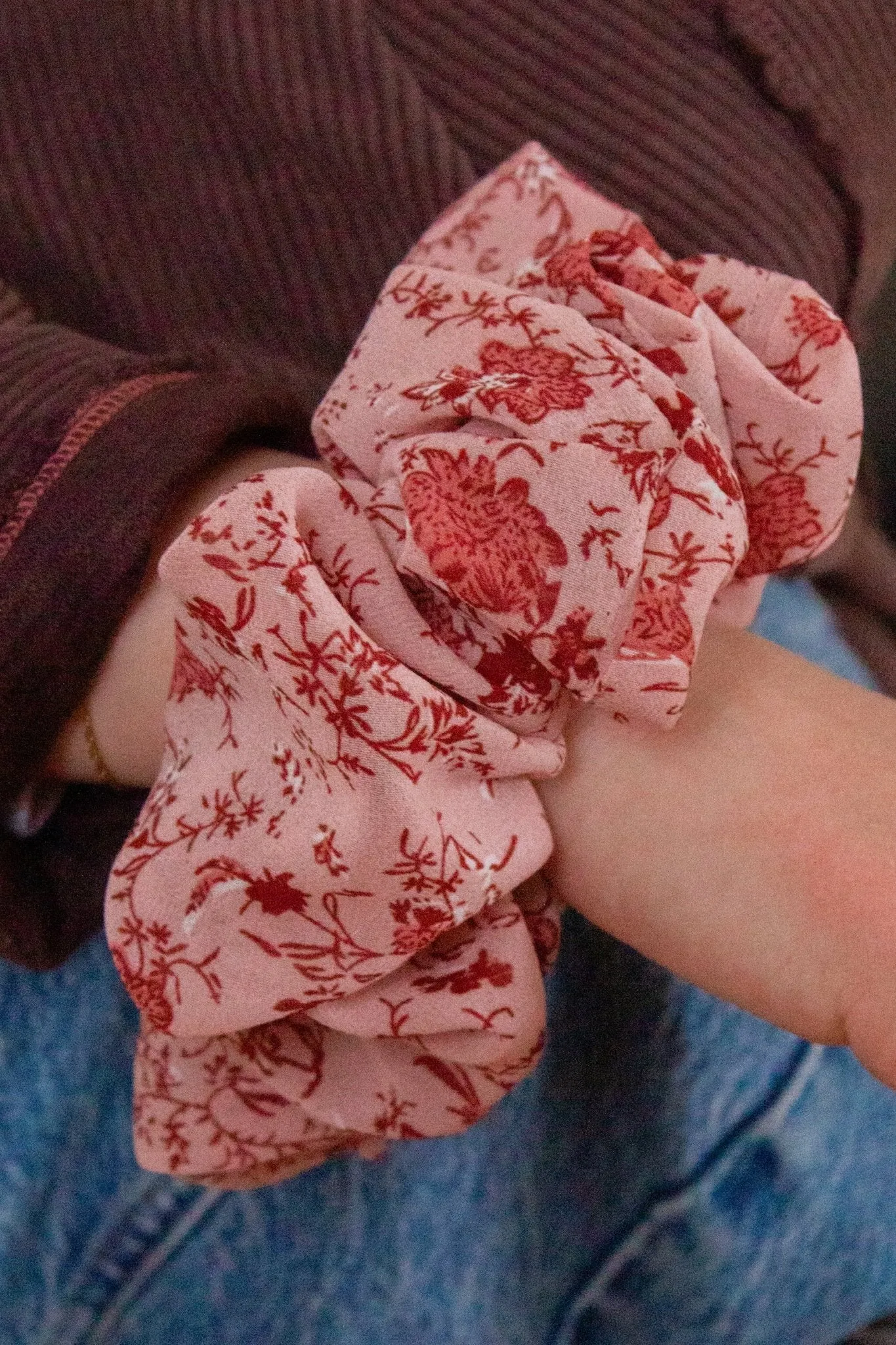 Love in Bloom Scrunchie Andi