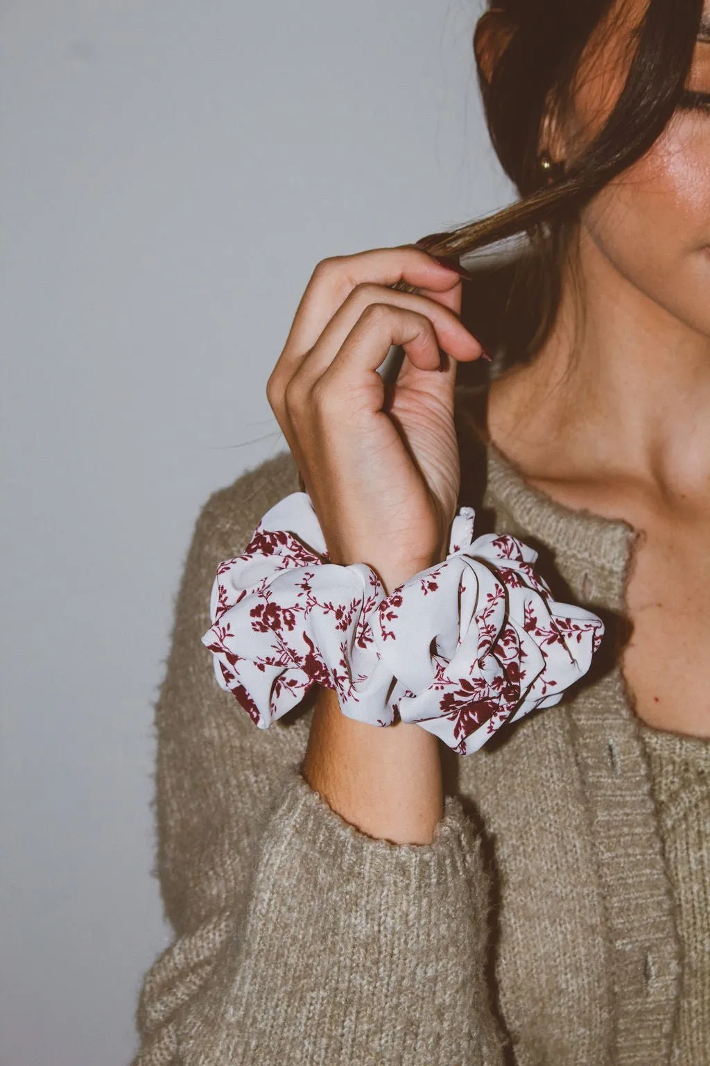 Maroon Floral Jumbo Scrunchie Andi