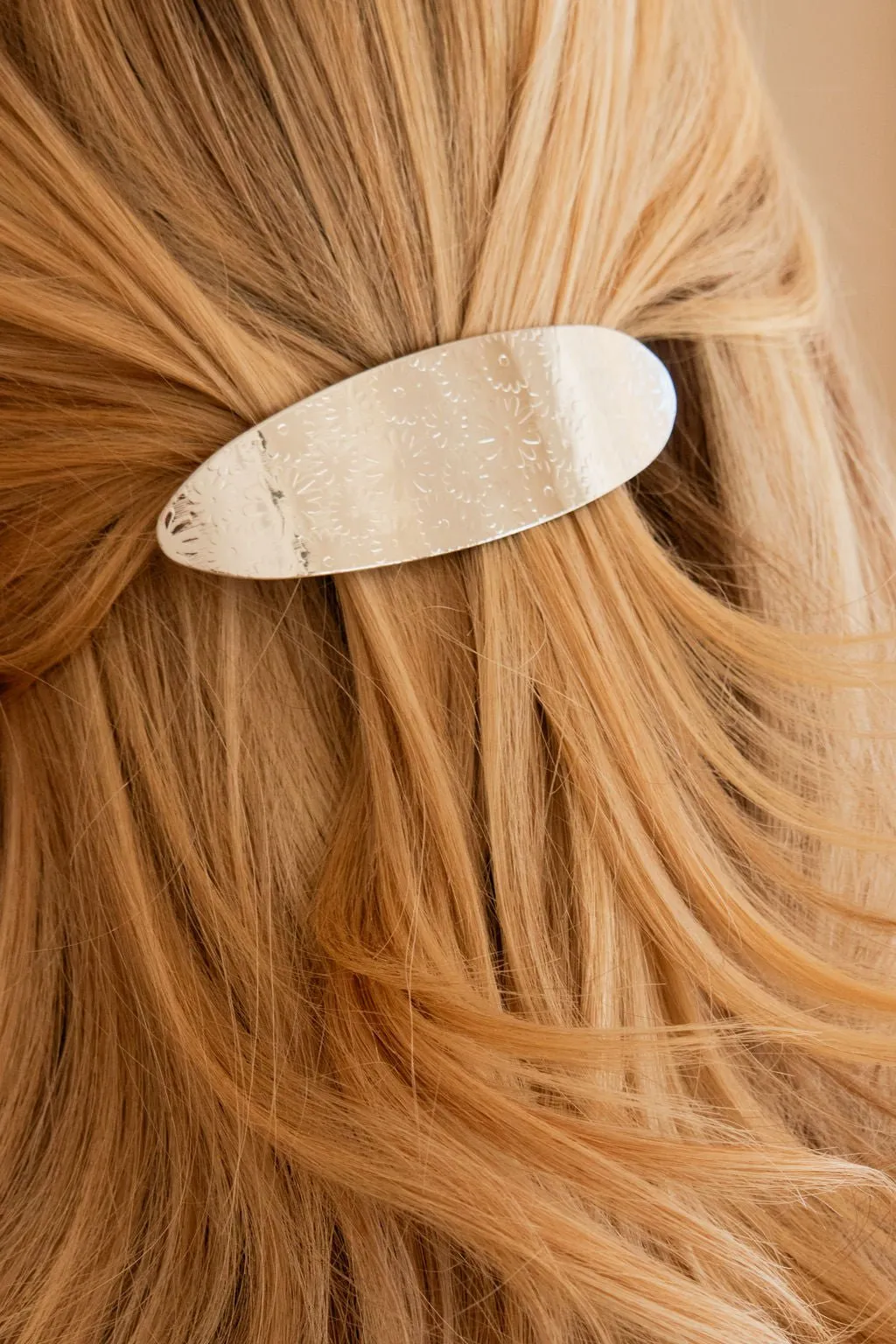 Metal Daisy Barrette Andi