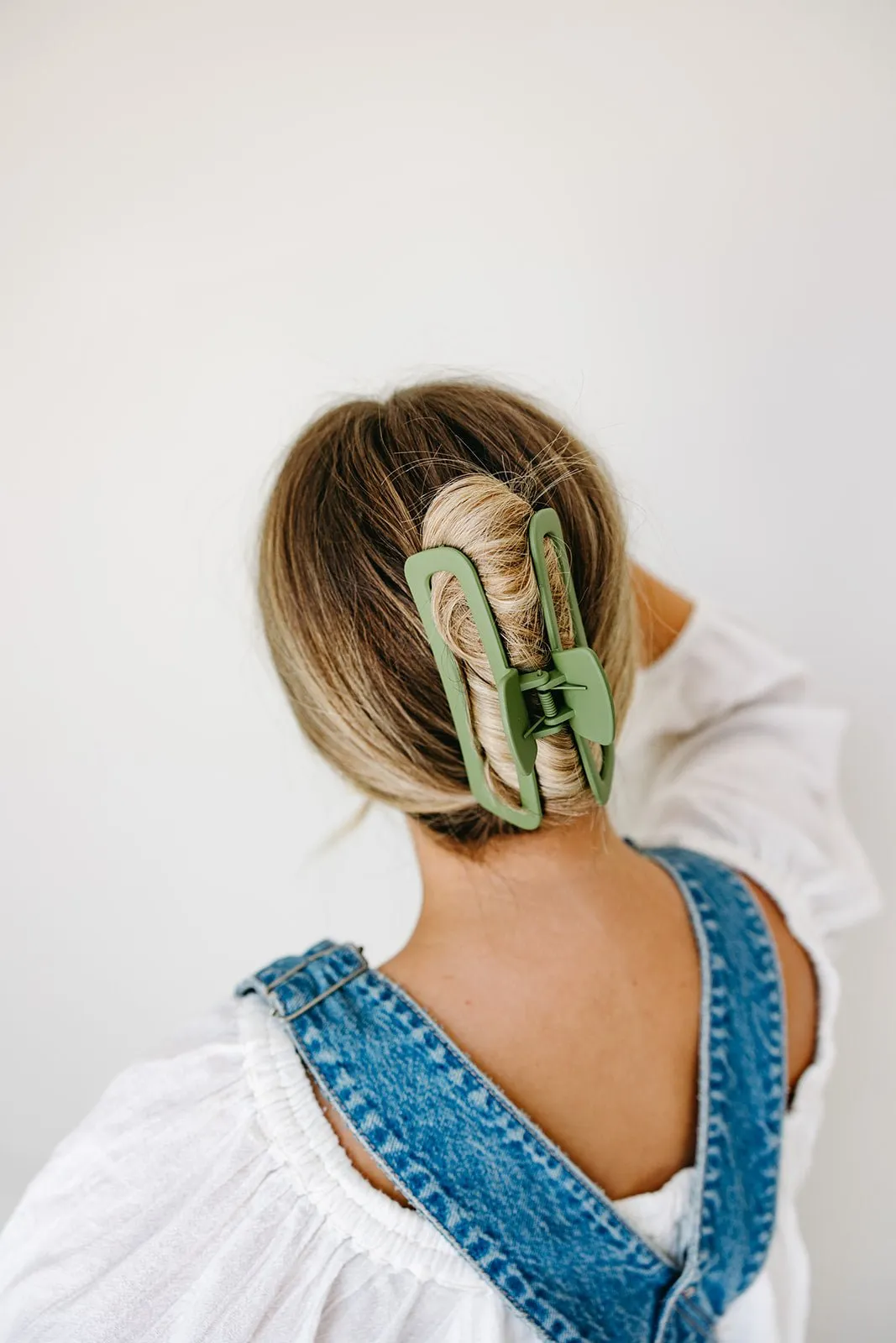 Must Have Claw Clip Andi