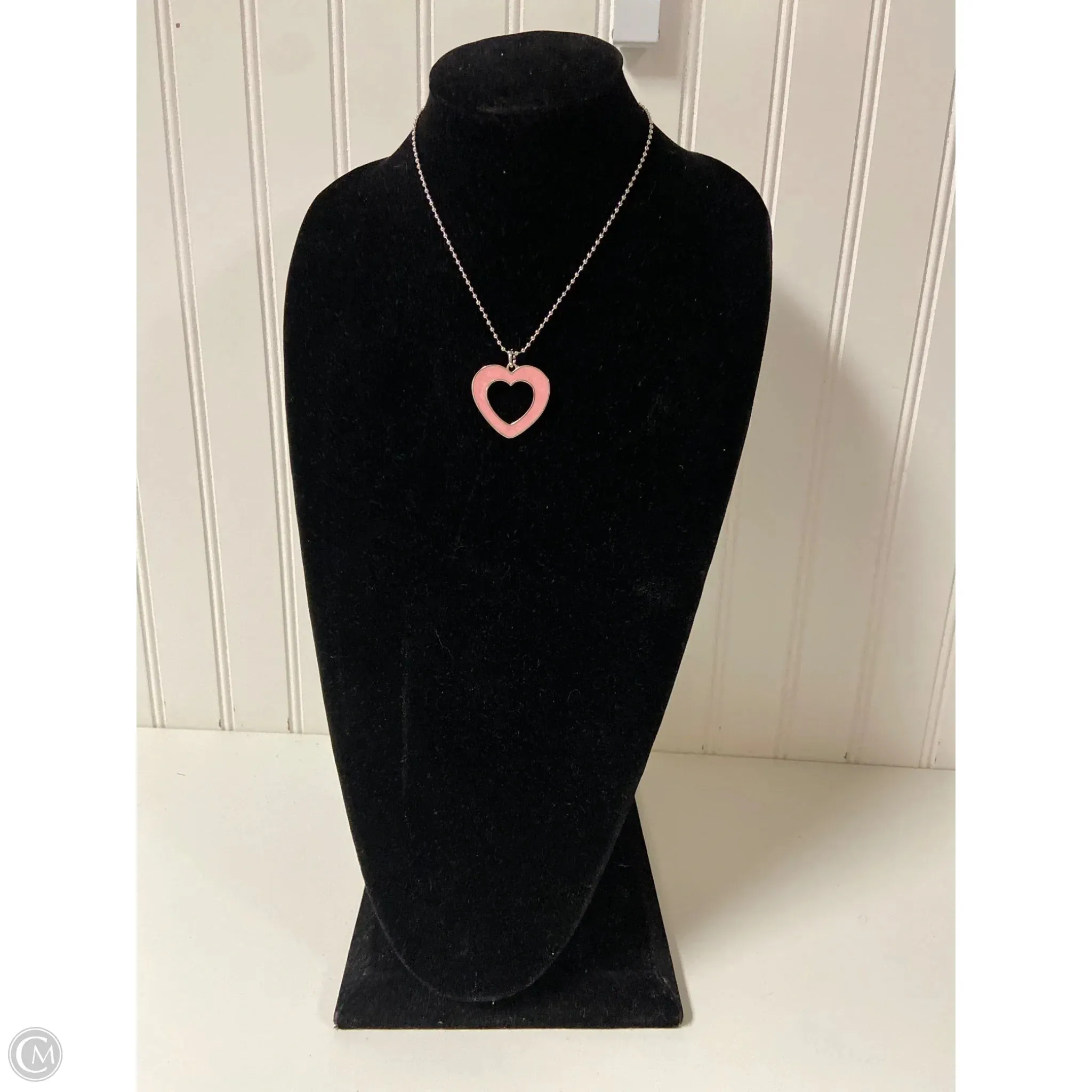 Necklace Pendant By Clothes Mentor, Size: 1